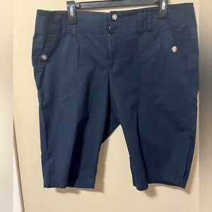 INC Bermuda Length Crop Pants Size 16 Navy